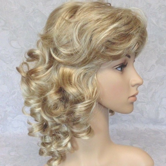 Medium Soft Silky Curly Blonde Full Synthetic Wig main image 7